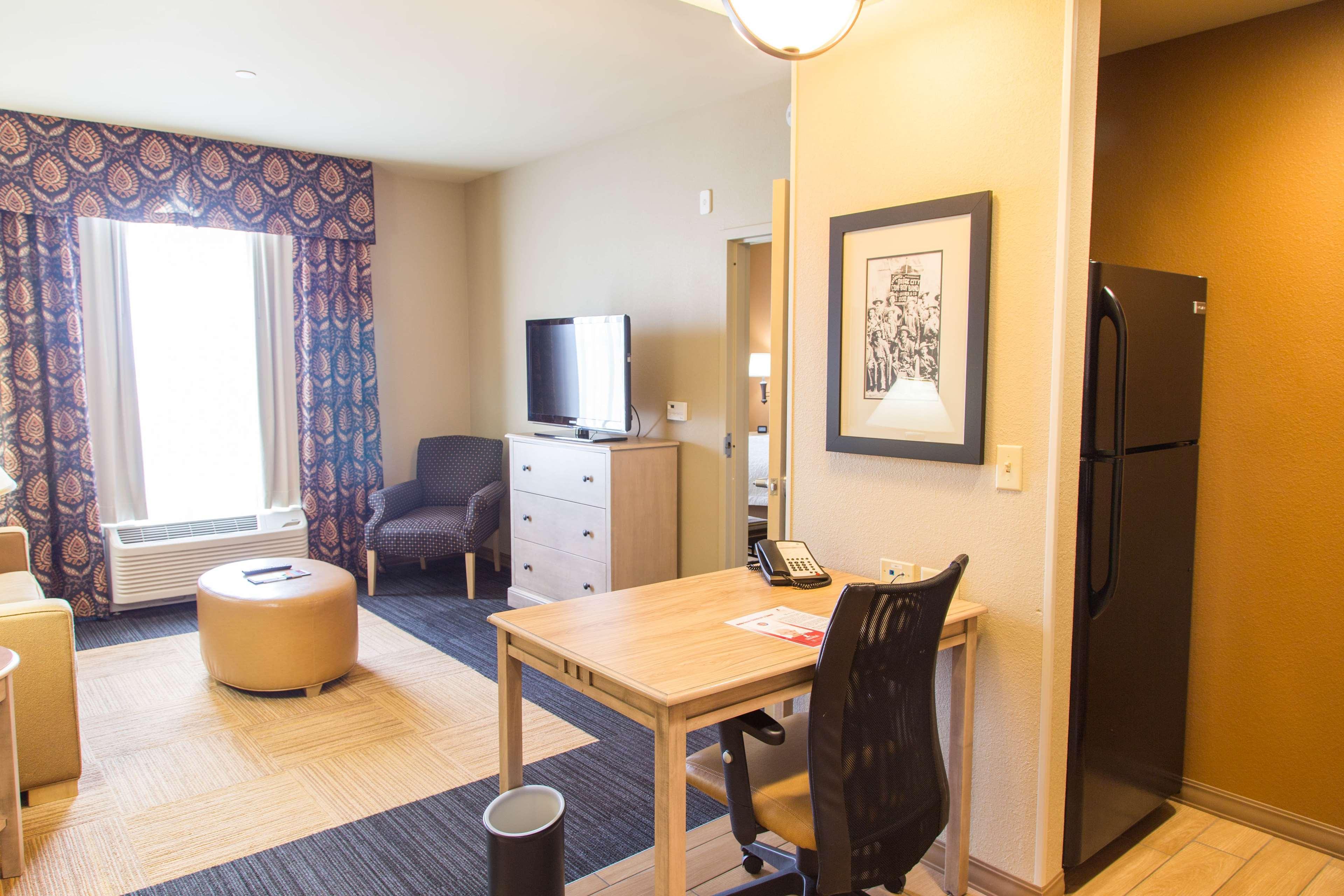Hampton & Dodge Boot Hill Casino Hotel Dodge City