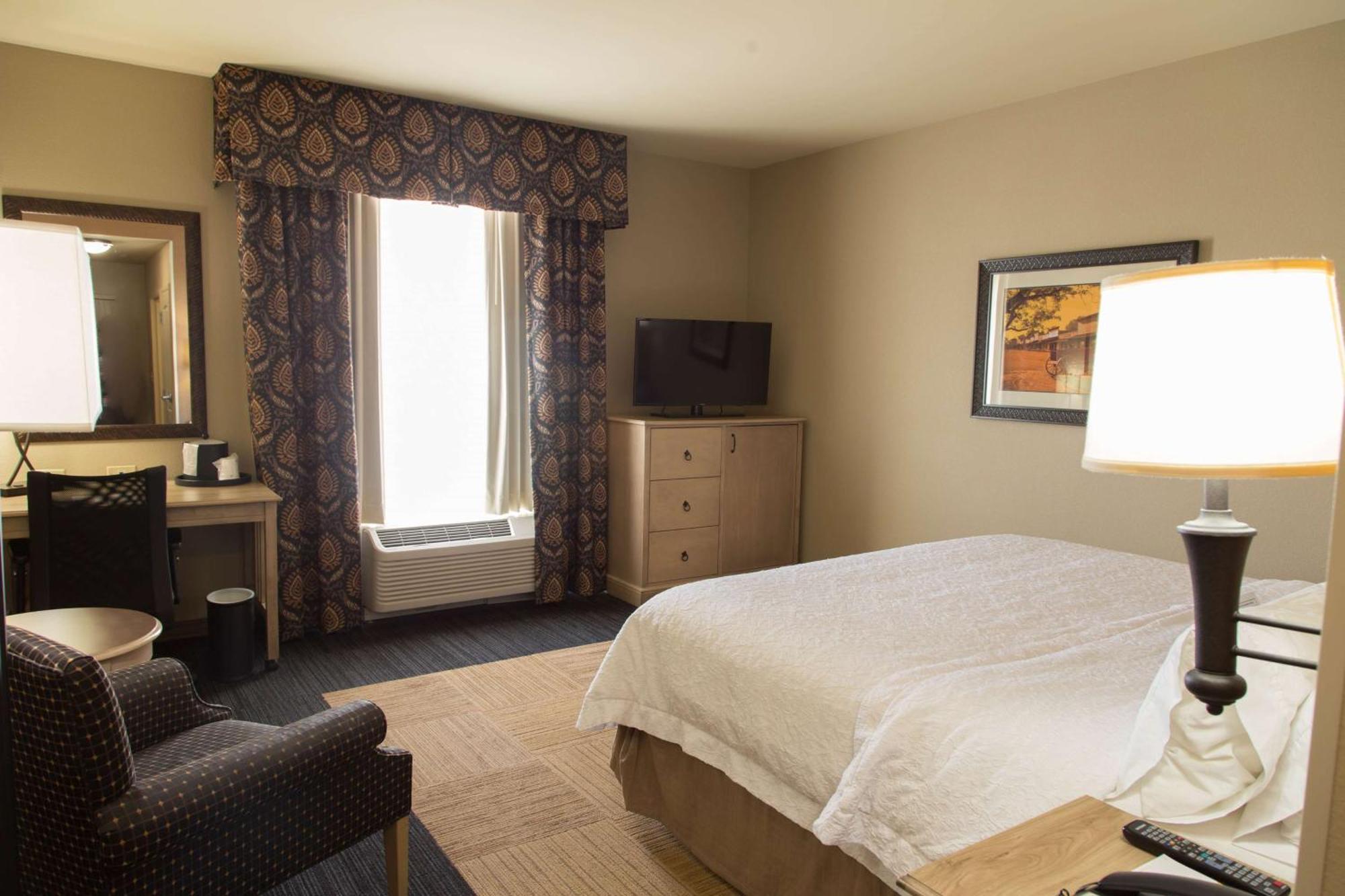 Hampton & Dodge Boot Hill Casino Hotel