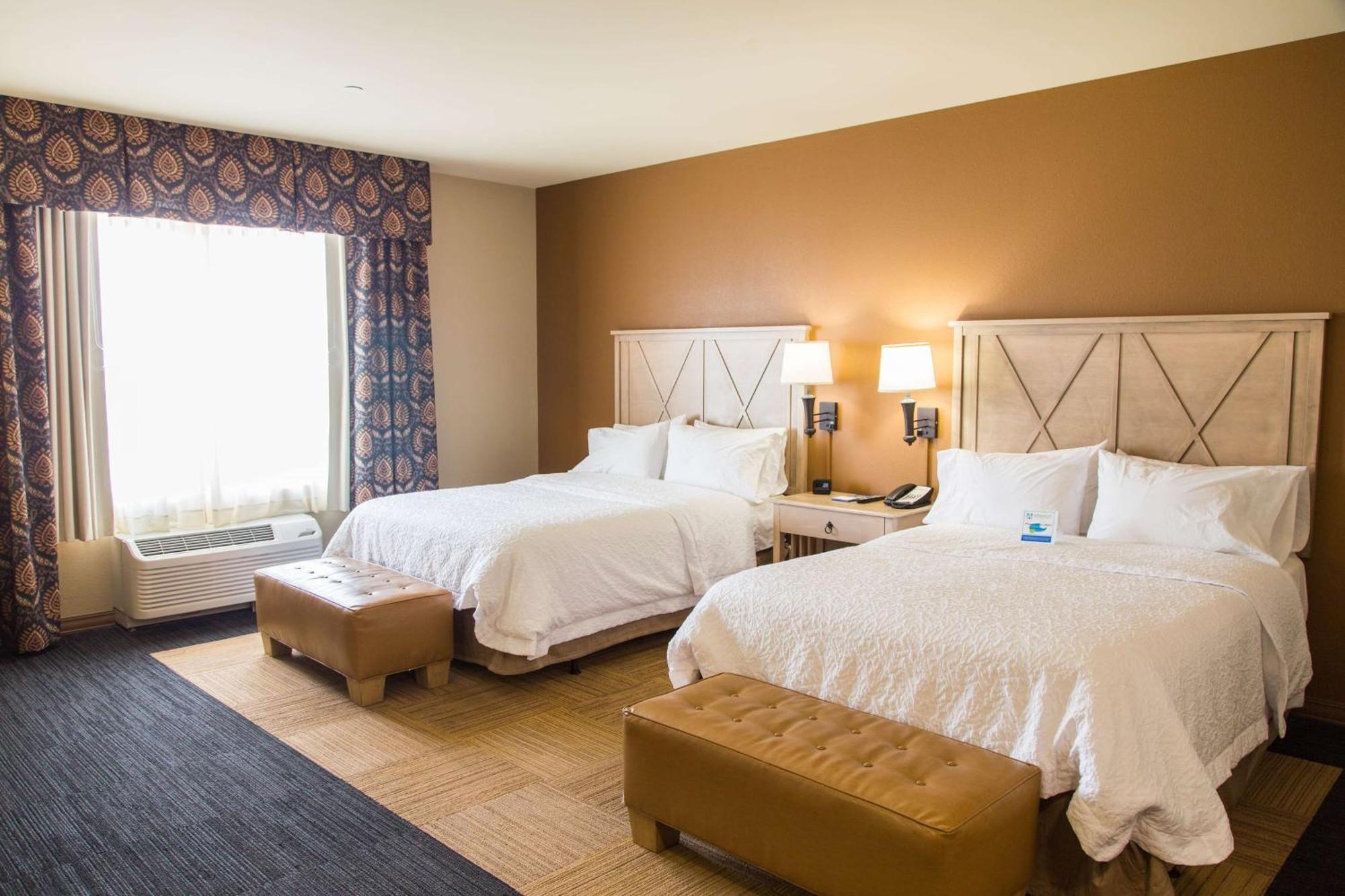 Hampton & Dodge Boot Hill Casino Hotel Dodge City