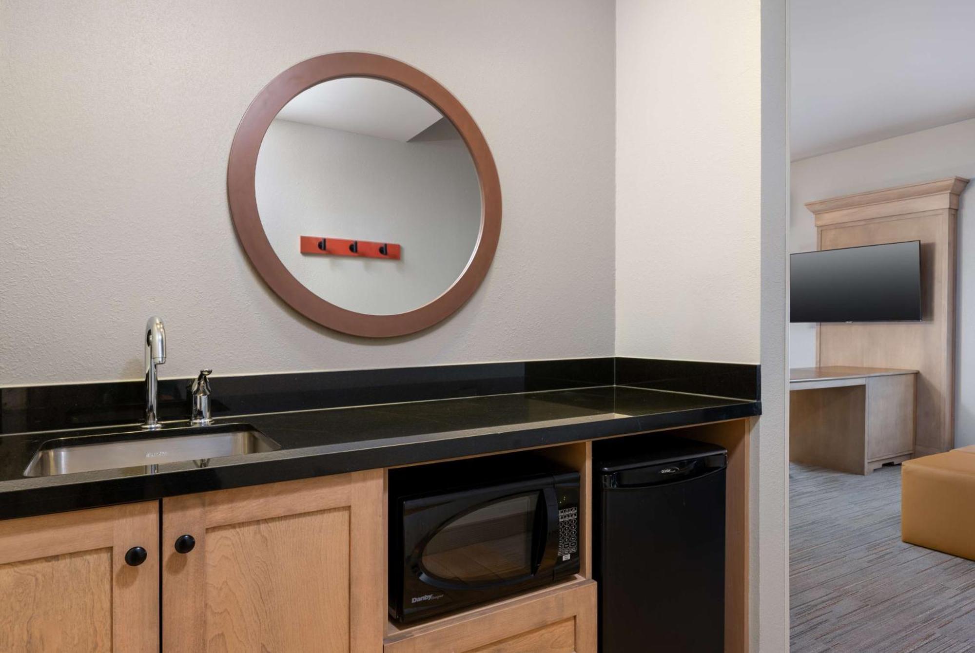 Hampton & Dodge Boot Hill Casino 3*