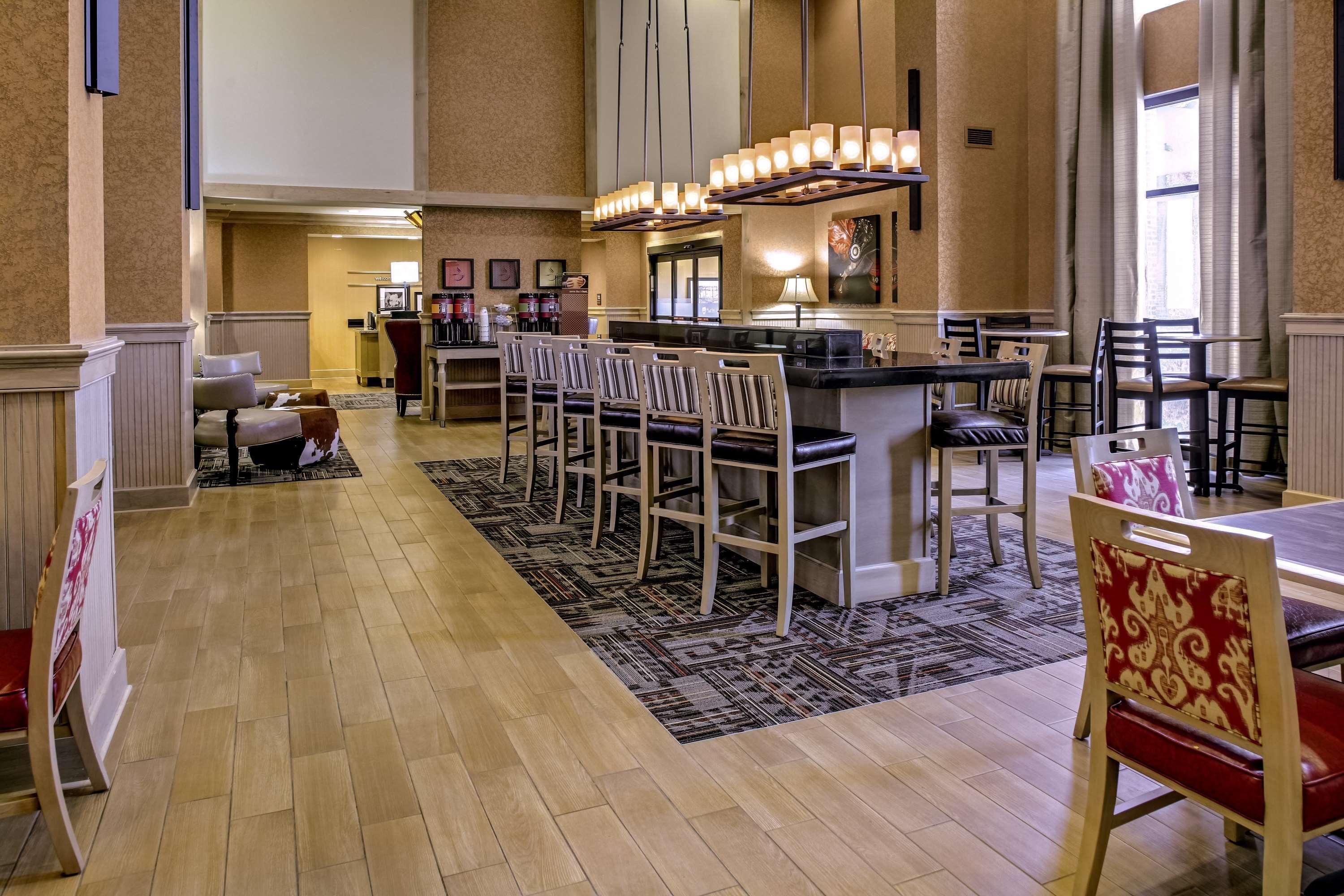Hotel Hampton & Dodge Boot Hill Casino