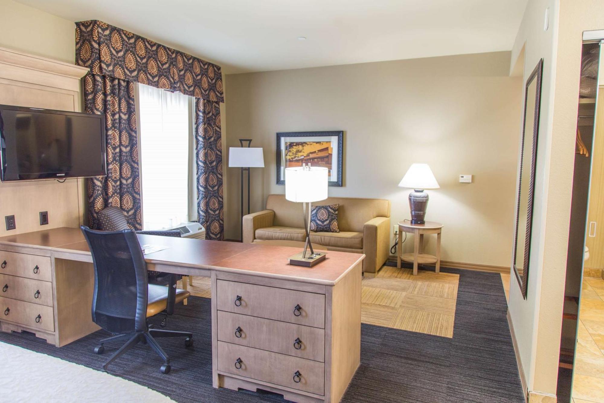 Hampton & Boot Hill Casino 3*
