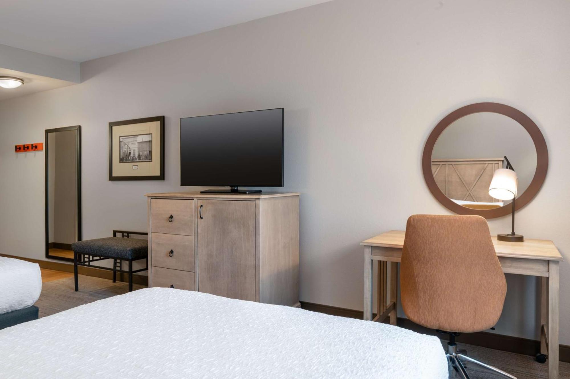 Hampton & Dodge Boot Hill Casino Hotel